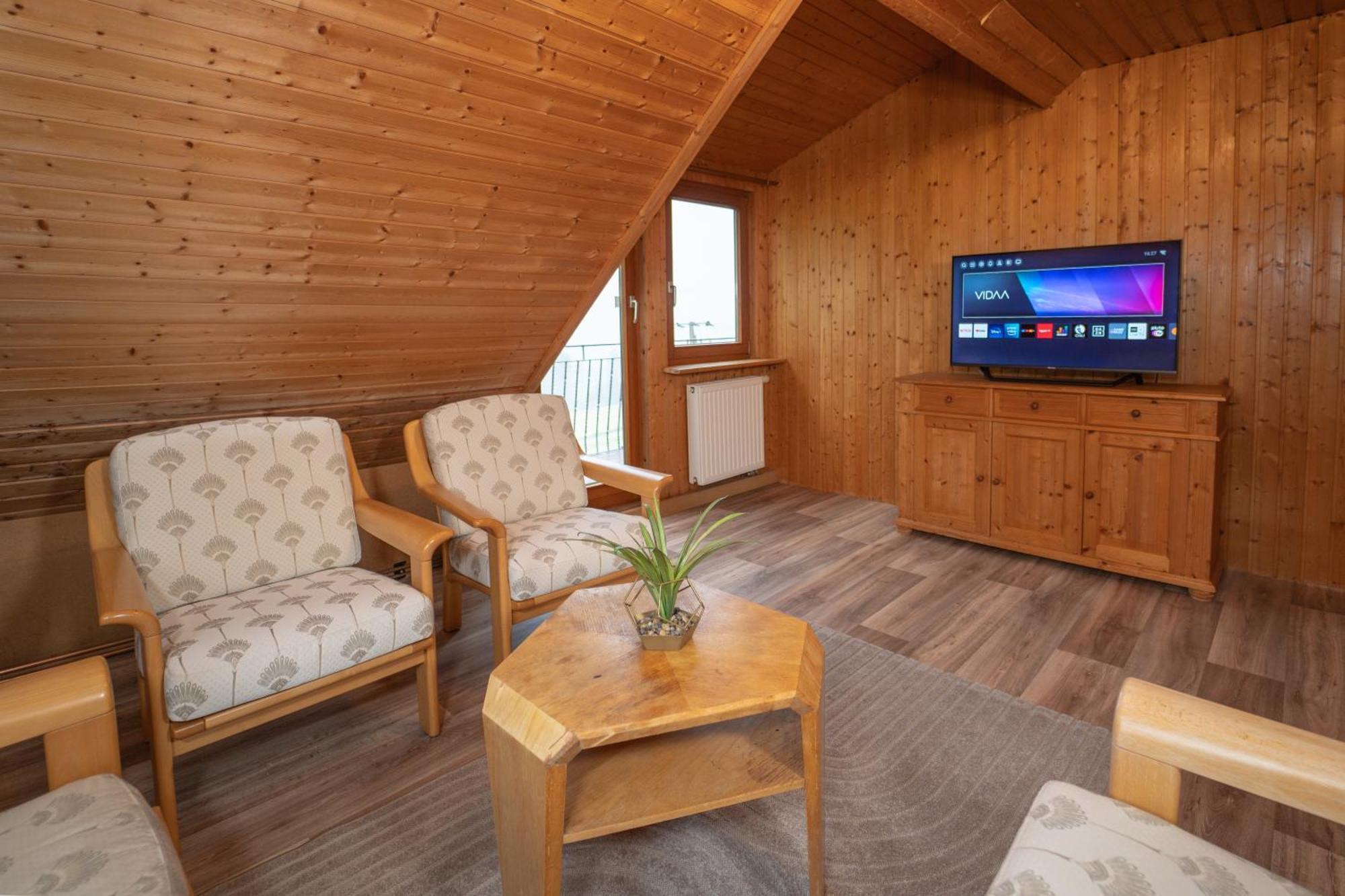 Range - Landhaus Mit Panoramablick - 2 Apartments - Wlan - Tv - Bis Zu 11 Personen Winterbach  Exteriör bild